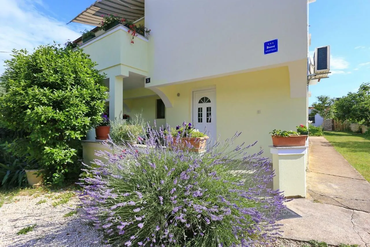 Apartments Romansa Zaton