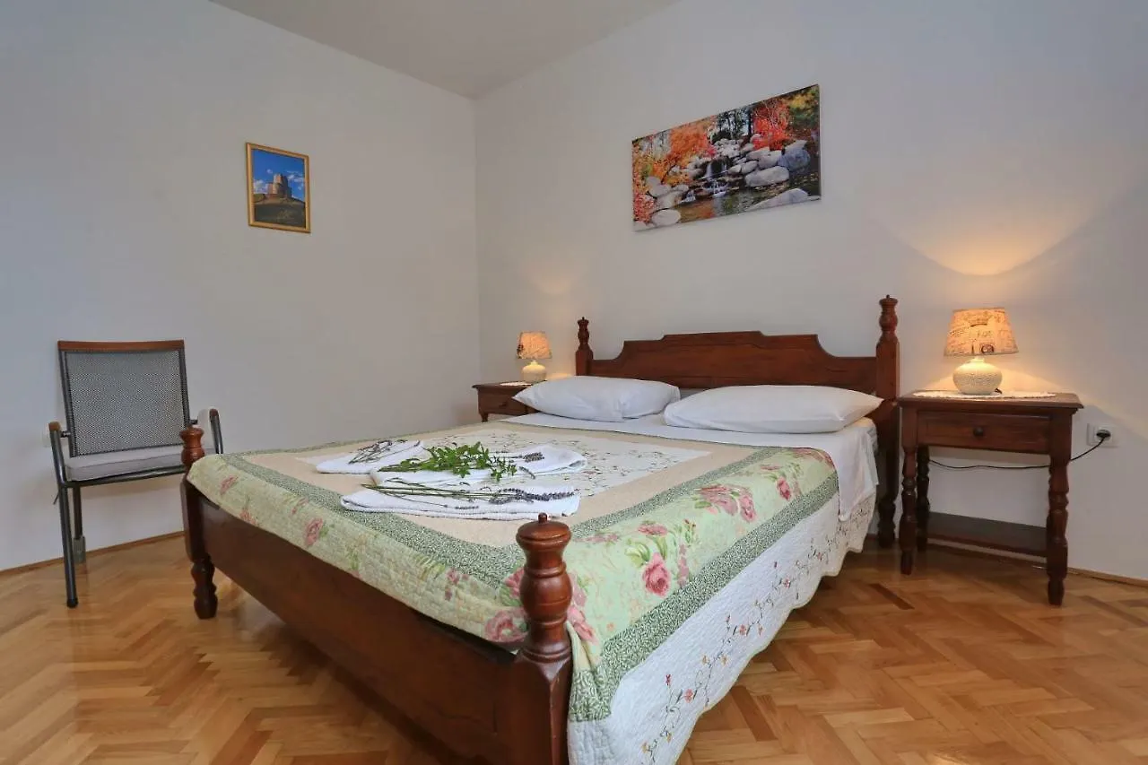 Apartments Romansa Zaton   Zaton (Zadar)