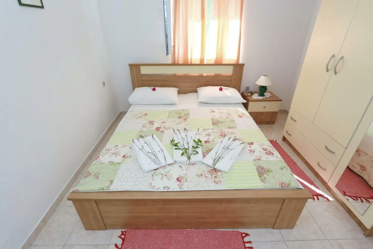 Apartments Romansa Zaton